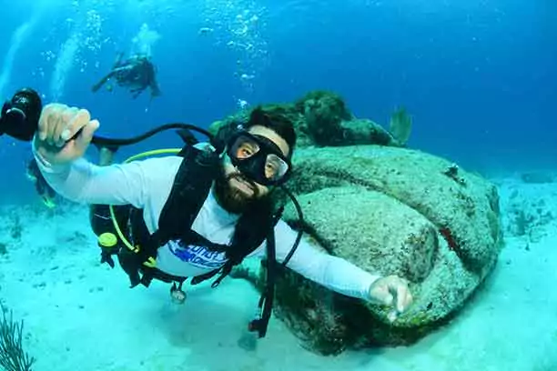 MUSA scuba diving in cancun |under water Museum diving